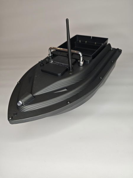 Короповий кораблик для підгодовування Flytec D16 з GPS 16 точок 36000mAh однобоксовий Чорний карбон 118597414 фото