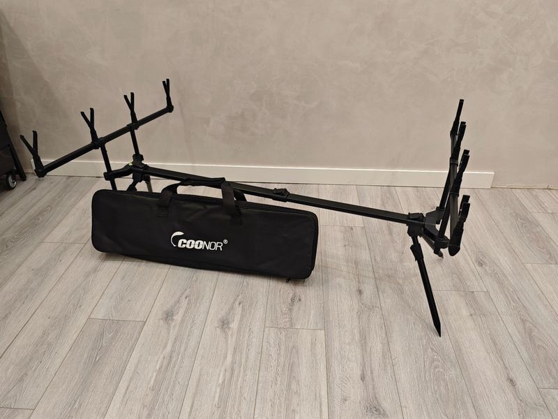 Род-под COONOR Carp Rod Pod на 4 удилища с телескопическими ножками 110326419 фото
